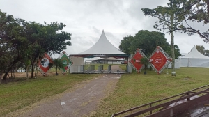 TENDA CHAPÉU DE BRUXA 10X10 BRANCA